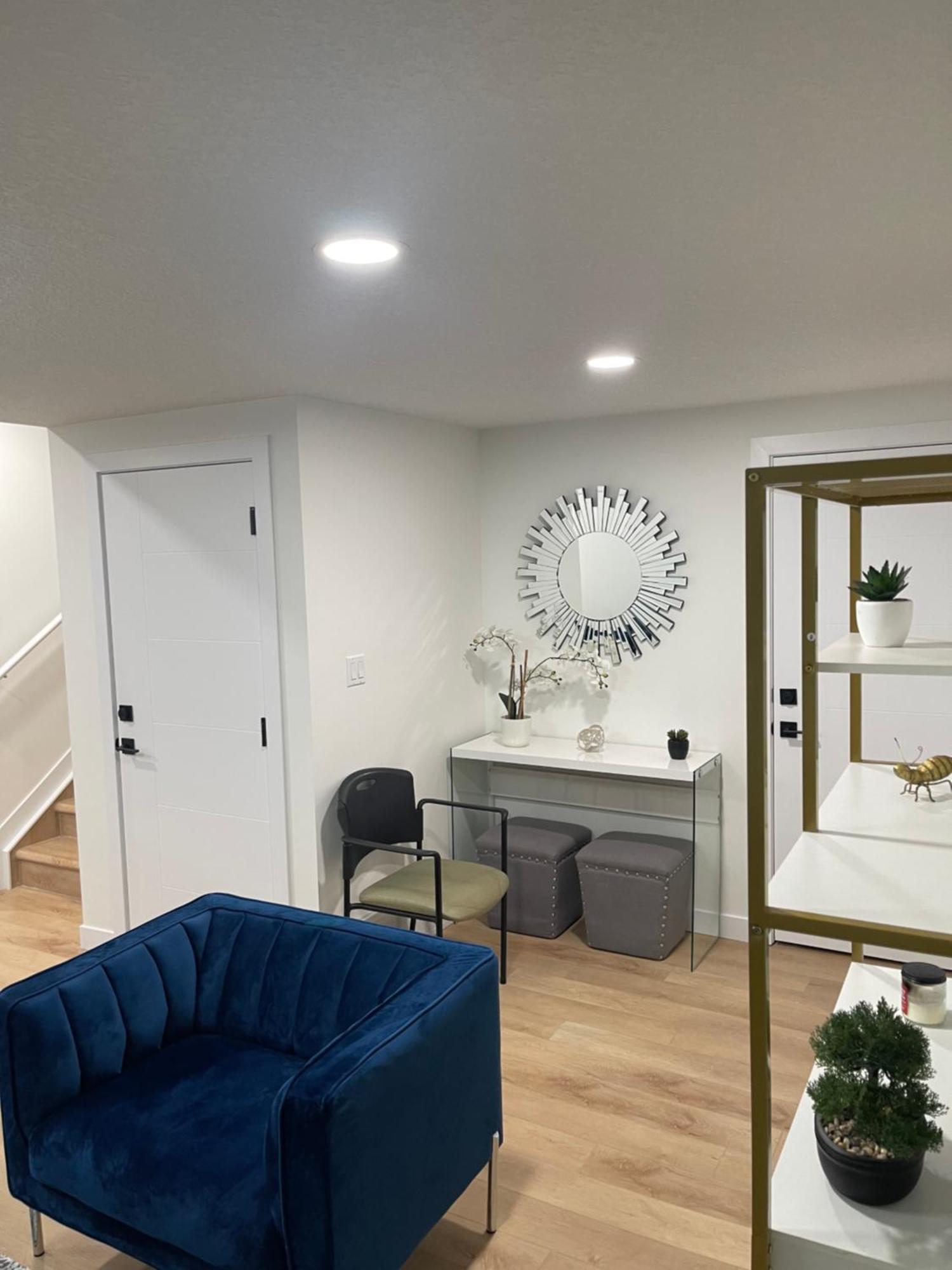 Stylish 2 Bedroom Suite In Sw Edmonton Close To Windermere And Edmonton International Airport المظهر الخارجي الصورة